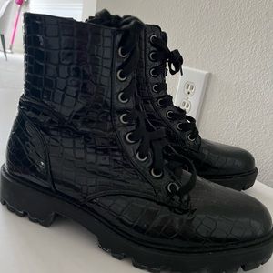 Black boots SOLD